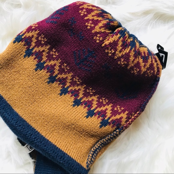 Rei Flylow Pom Pom beanie - Picture 3 of 4